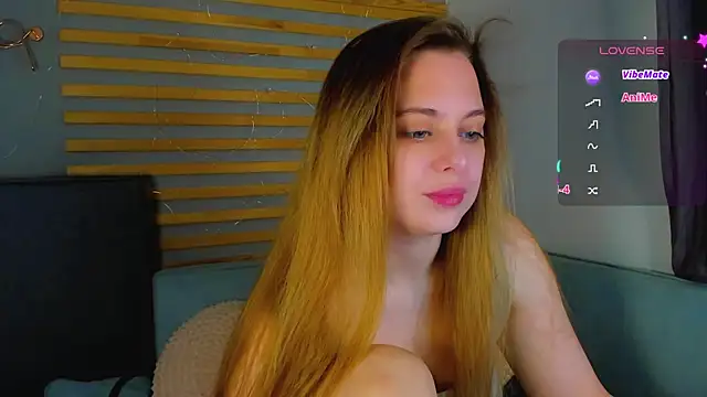 Alice Wanderr online show from April 2026 01:28:02 AM