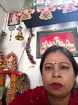 Snapshot of Diya_221342 chatting on February 2026 08:52:01 AM Diya 221342 online show from February 2026 08:52:01 AM