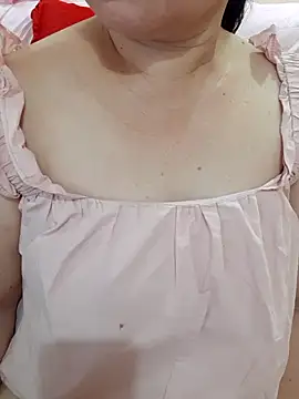 Snapshot of Yummyamasha chatting on May 2026 01:27:02 PM Yummyamasha online show from May 2026 01:27:02 PM