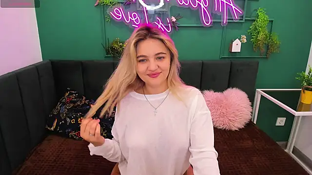 KatieBlossom  online show from February 2026 01:37:02 AM