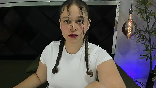 Snapshot of IrinaVoshh_ chatting on March 2026 07:09:01 PM IrinaVoshh online show from March 2026 07:09:01 PM