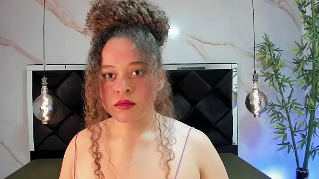 Snapshot of IrinaVoshh_ chatting on March 2026 07:18:02 PM IrinaVoshh online show from March 2026 07:18:02 PM