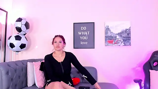 victoriazans online show from June 2026 12:20:02 PM