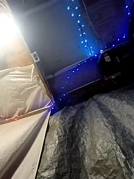 whitetrashsag420 online show from February 2026 10:30:01 PM