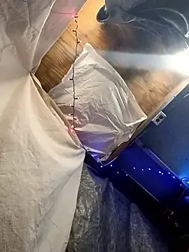 whitetrashsag420 online show from February 2026 03:55:02 AM