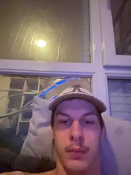 Snapshot of leh31l chatting on February 2026 05:51:01 PM leh31l online show from February 2026 05:51:01 PM