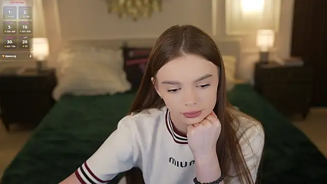 Snapshot of Zlata_Sky chatting on February 2026 04:05:02 PM Zlata Sky online show from February 2026 04:05:02 PM