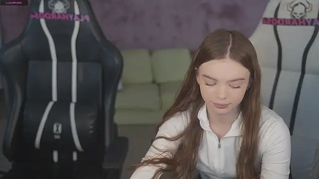 Snapshot of Zlata_Sky chatting on March 2026 03:52:01 PM Zlata Sky online show from March 2026 03:52:01 PM