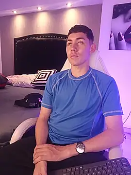 VictorMagnus online show from February 2026 08:12:02 PM