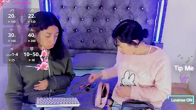 Naughty Elegance online show from February 2026 12:55:01 PM