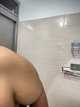 Snapshot of AlahiaFrequency chatting on March 2026 10:17:03 PM AlahiaFrequency online show from March 2026 10:17:03 PM