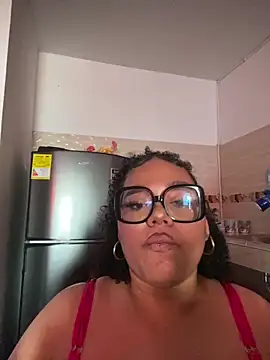 Snapshot of AlahiaFrequency chatting on March 2026 10:36:01 PM AlahiaFrequency online show from March 2026 10:36:01 PM