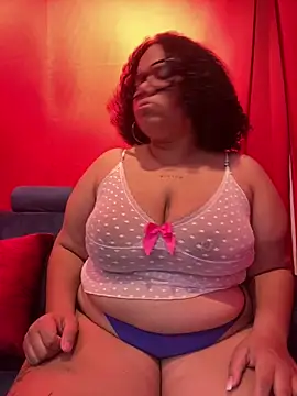 Snapshot of AlahiaFrequency chatting on March 2026 07:50:01 PM AlahiaFrequency online show from March 2026 07:50:01 PM