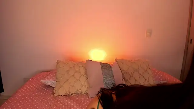 valeriekhaleesi online show from May 2026 03:01:02 AM