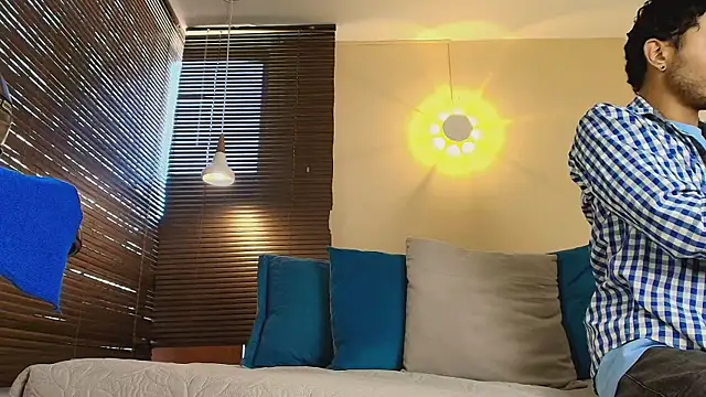 Snapshot of Damon_Salvarote_S chatting on March 2026 07:18:02 PM Damon Salvarote S online show from March 2026 07:18:02 PM