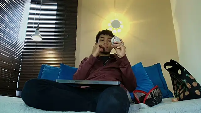 Snapshot of Damon_Salvarote_S chatting on March 2026 01:06:02 PM Damon Salvarote S online show from March 2026 01:06:02 PM