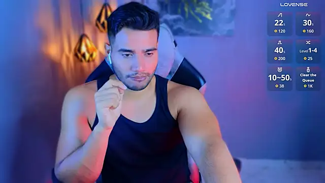 AndresRodriguez1 online show from May 2026 11:32:02 PM
