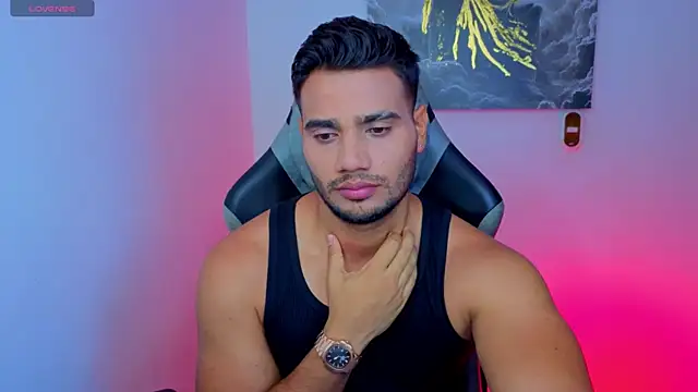 AndresRodriguez1 online show from June 2026 01:12:01 PM