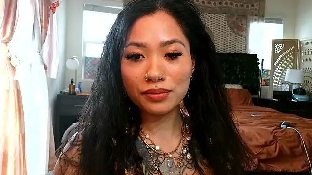 222goddess444you online show from February 2026 05:31:01 PM