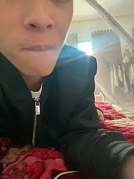 Snapshot of tuncube chatting on March 2026 04:40:02 AM tuncube online show from March 2026 04:40:02 AM