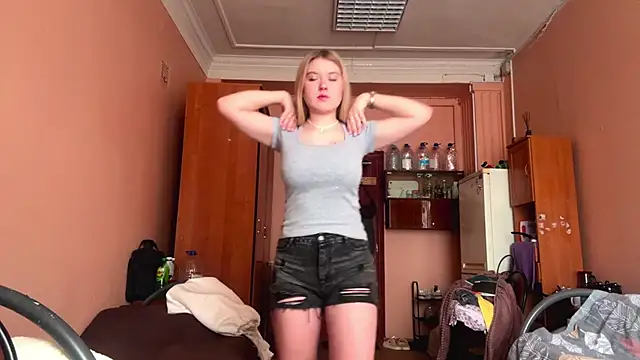 colamy online show from February 2026 06:17:01 AM