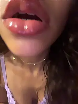 Petite Baddie online show from August 2026 03:21:02 AM