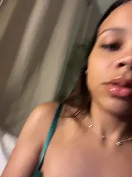 Petite Baddie online show from August 2026 04:14:01 AM