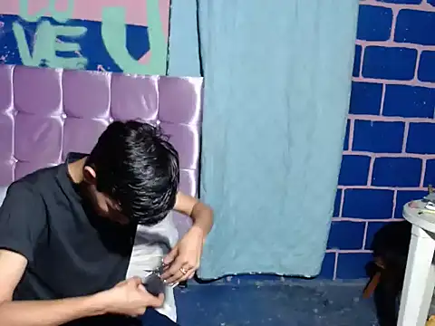 Snapshot of maicol_xoxo17cm chatting on February 2026 09:40:01 AM maicol xoxo17cm online show from February 2026 09:40:01 AM