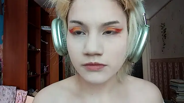 KathernSaulters online show from March 2026 07:12:02 AM