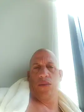 superhotpapi online show from February 2026 06:02:01 PM