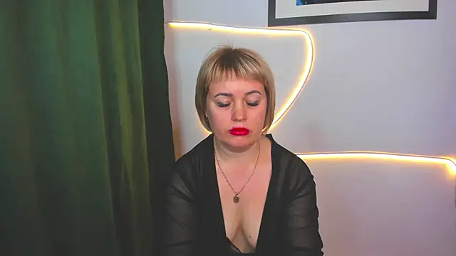 MaryClars online show from May 2026 08:33:01 AM