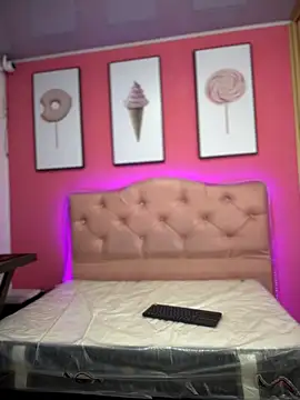 Karolaiin LS online show from March 2026 07:21:02 PM