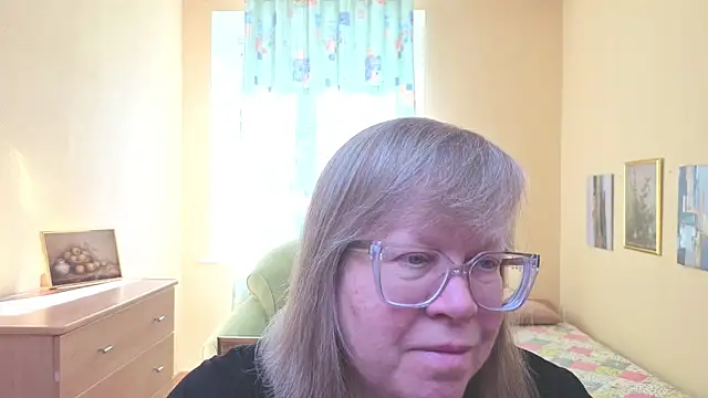 Emma Eclipsee online show from March 2026 11:16:01 AM