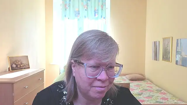 Emma Eclipsee online show from March 2026 11:26:02 AM