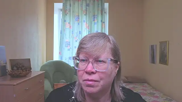 Emma Eclipsee online show from March 2026 11:59:02 AM