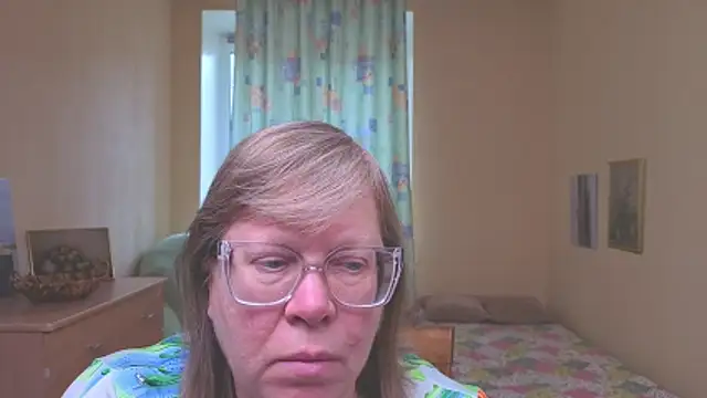 Emma Eclipsee online show from March 2026 12:52:02 PM