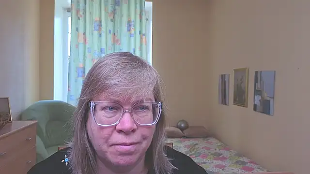 Emma Eclipsee online show from March 2026 06:52:02 AM