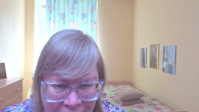 Emma Eclipsee online show from March 2026 10:59:02 AM