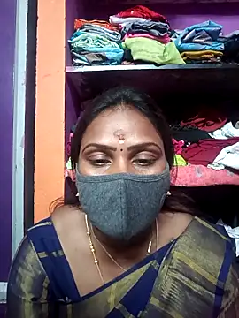 Snapshot of Tamil_Hot_Nisha chatting on April 2026 06:11:02 PM Tamil Hot Nisha online show from April 2026 06:11:02 PM