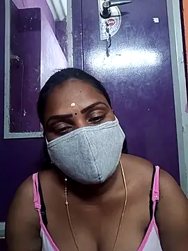 Snapshot of Tamil_Hot_Nisha chatting on May 2026 04:56:01 PM Tamil Hot Nisha online show from May 2026 04:56:01 PM