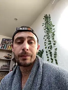 Snapshot of Piratee666 chatting on March 2026 12:22:01 PM Piratee666 online show from March 2026 12:22:01 PM