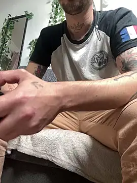 Snapshot of Piratee666 chatting on March 2026 12:22:01 PM Piratee666 online show from March 2026 12:22:01 PM