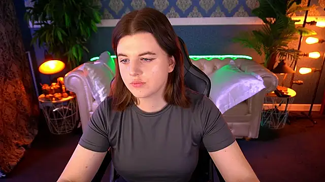 KristiFoxy online show from June 2026 12:19:02 PM