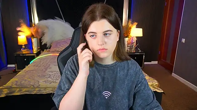 KristiFoxy online show from June 2026 12:42:01 PM