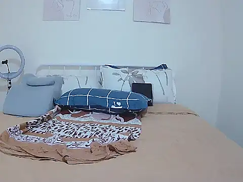 Snapshot of naughtywife118 chatting on March 2026 05:55:01 AM naughtywife118 online show from March 2026 05:55:01 AM