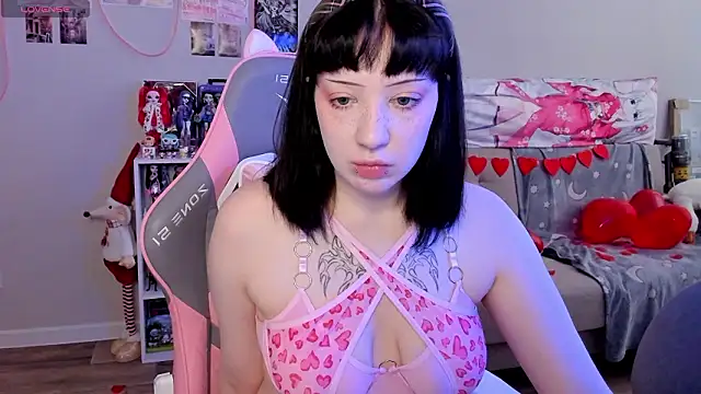 MollysLand online show from February 2026 08:18:01 AM