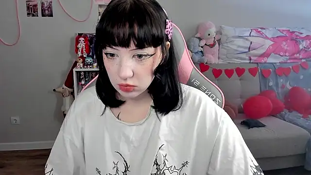 MollysLand online show from February 2026 07:37:02 AM