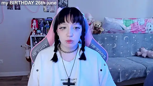 MollysLand online show from June 2026 07:31:01 AM