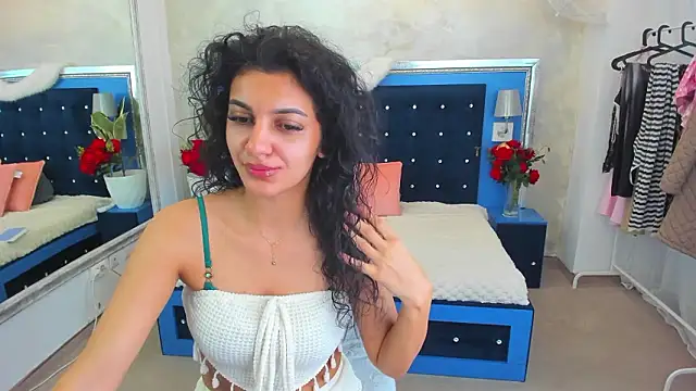 YasmineDelight online show from February 2026 09:15:01 AM