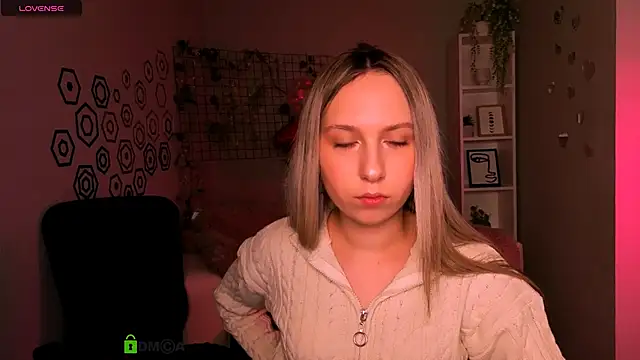 tiffani murr online show from February 2026 08:07:01 PM